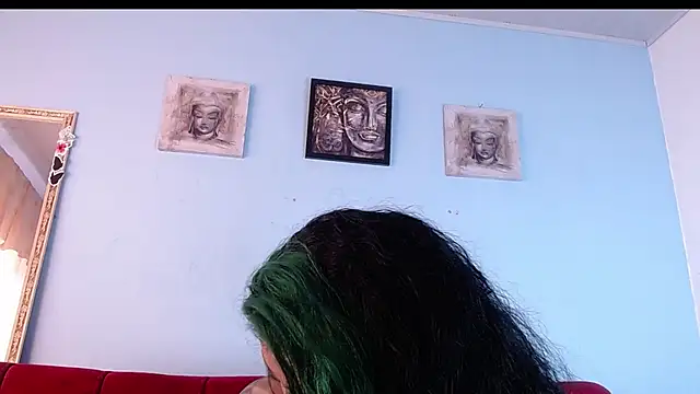 Tamararios online show from December 2025 08:10:02 PM