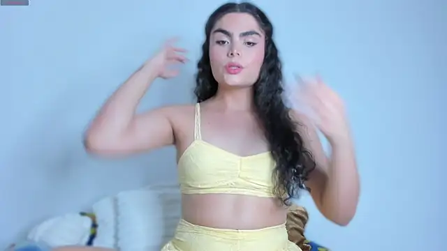 cheryl blossom69 online show from December 2025 01:33:01 AM