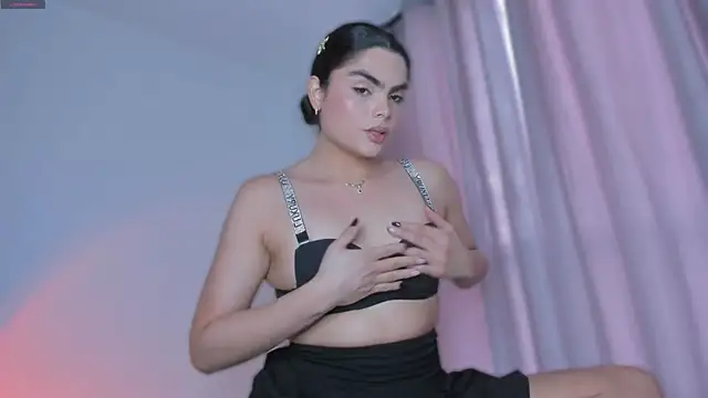 cheryl blossom69 online show from December 2025 09:36:02 PM