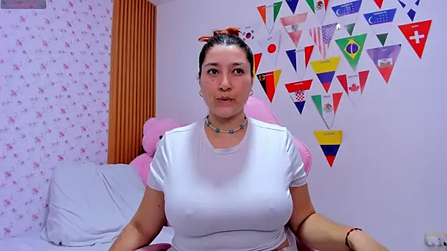 Snapshot of Soyqueen chatting on July 2026 03:51:01 AM Soyqueen online show from July 2026 03:51:01 AM