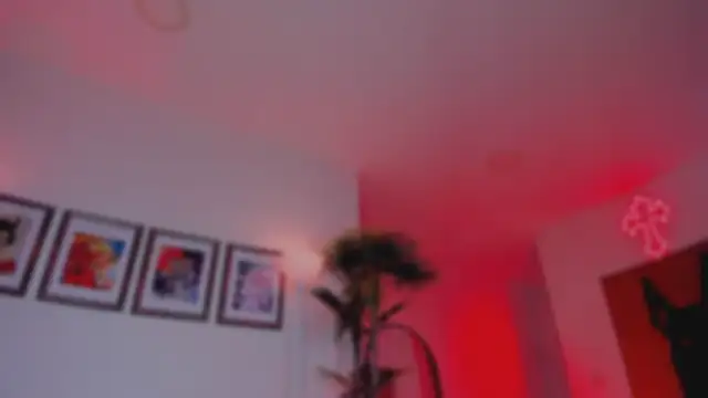 Taylor  foxxx online show from October 2025 05:06:01 AM