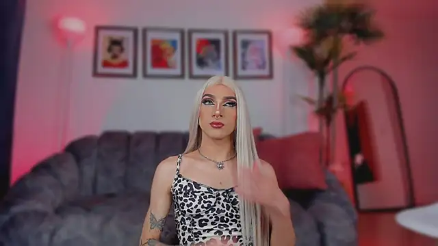 Taylor  foxxx online show from September 2025 05:06:02 AM