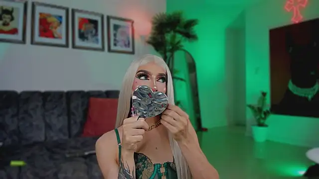 Taylor  foxxx online show from December 2025 05:56:01 AM