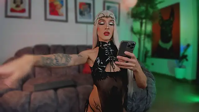 Taylor  foxxx online show from May 2026 07:18:06 AM
