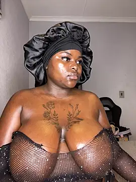 Honeycoco0211 online show from November 2025 01:31:02 AM