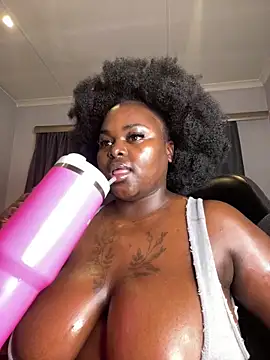 Snapshot of Honeycoco0211 chatting on June 2026 08:03:02 PM Honeycoco0211 online show from June 2026 08:03:02 PM