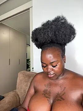 Snapshot of Honeycoco0211 chatting on March 2026 08:26:33 AM Honeycoco0211 online show from March 2026 08:26:33 AM