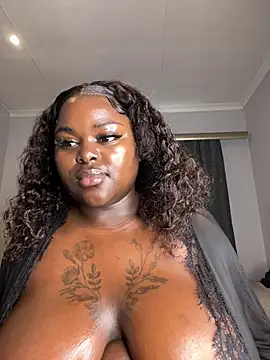 Snapshot of Honeycoco0211 chatting on April 2026 06:15:02 AM Honeycoco0211 online show from April 2026 06:15:02 AM