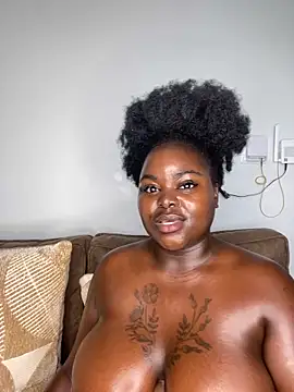 Snapshot of Honeycoco0211 chatting on March 2026 06:14:01 AM Honeycoco0211 online show from March 2026 06:14:01 AM