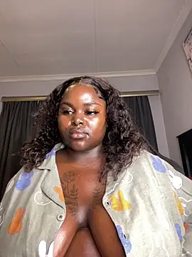 Snapshot of Honeycoco0211 chatting on April 2026 06:43:01 PM Honeycoco0211 online show from April 2026 06:43:01 PM