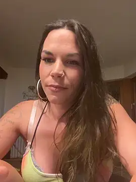 Lady Knaller online show from May 2026 08:34:01 PM
