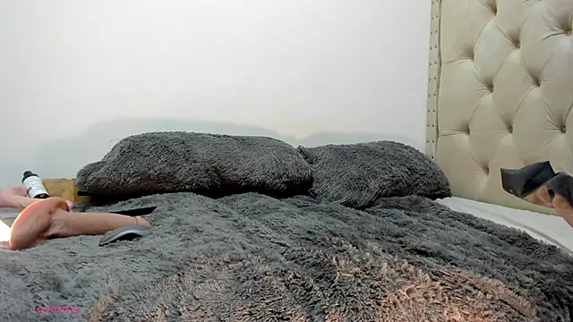 Deisy Torres online show from November 2025 02:50:01 PM