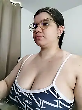 Danzel1105 online show from May 2026 02:11:02 PM