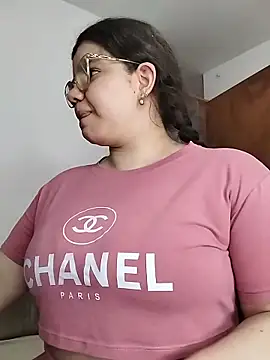 Danzel1105 online show from April 2026 10:49:02 PM