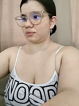 Danzel1105 online show from November 2025 05:17:01 PM