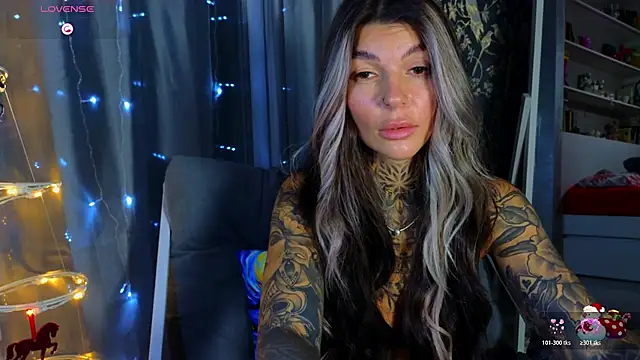 tattooedBabyy online show from December 2025 09:19:02 AM