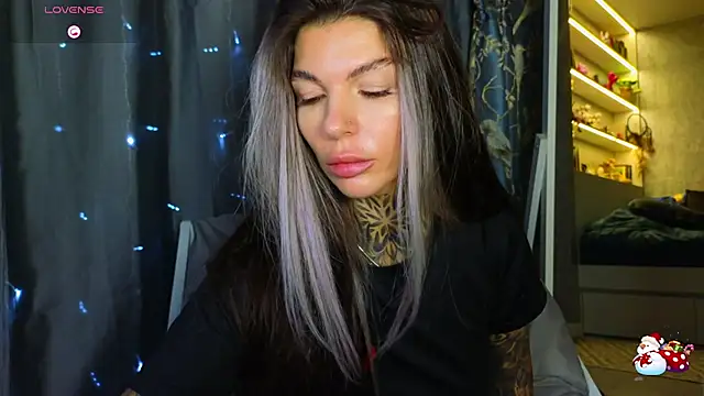 tattooedBabyy online show from January 2026 11:03:01 AM