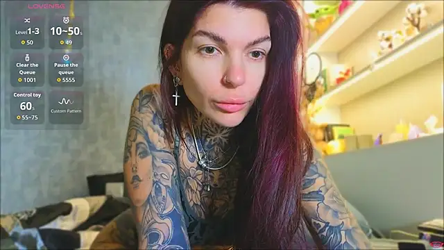 Snapshot of tattooedBabyy chatting on April 2026 06:27:01 AM tattooedBabyy online show from April 2026 06:27:01 AM