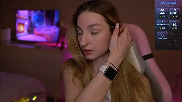 Snapshot of Lexy_kiky chatting on February 2025 10:00:02 PM Lexy kiky online show from February 2025 10:00:02 PM