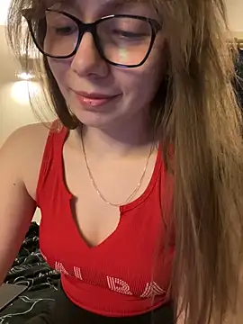 EvaRoss  online show from March 2025 06:32:02 PM