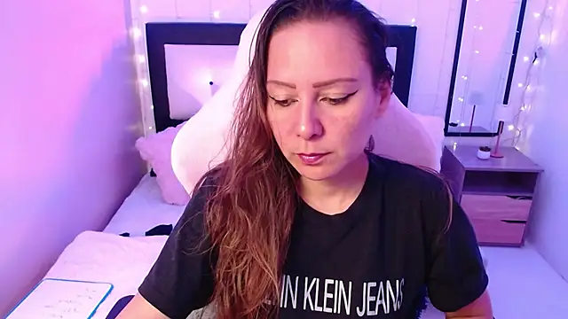 camila delarosa online show from July 2026 05:57:01 PM