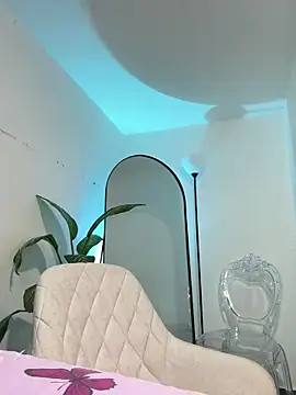 Dalila Thoms online show from October 2025 11:04:02 PM