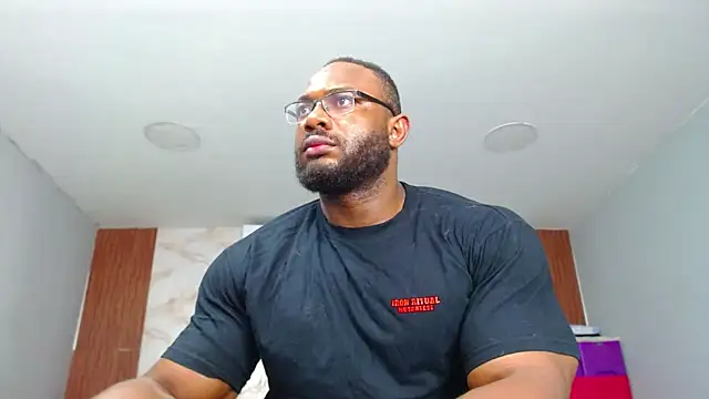 Snapshot of George_Dominator chatting on January 2025 12:27:02 AM George Dominator online show from January 2025 12:27:02 AM