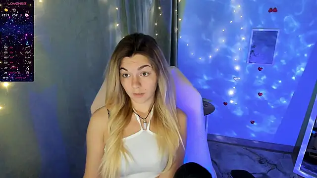Snapshot of Sweet_me_ chatting on October 2025 05:34:02 AM Sweet me online show from October 2025 05:34:02 AM