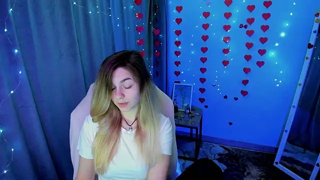 Sweet me  online show from March 2026 07:09:01 AM