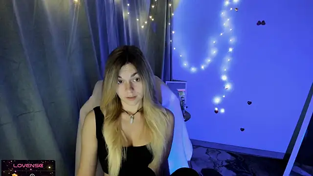 Snapshot of Sweet_me_ chatting on October 2025 06:15:02 AM Sweet me online show from October 2025 06:15:02 AM