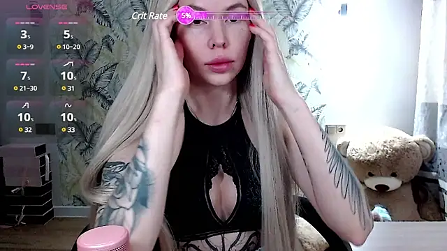 Snapshot of Marmalade_Fox chatting on February 2025 01:37:01 AM Marmalade Fox online show from February 2025 01:37:01 AM