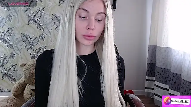 Snapshot of Marmalade_Fox chatting on October 2025 06:33:02 AM Marmalade Fox online show from October 2025 06:33:02 AM