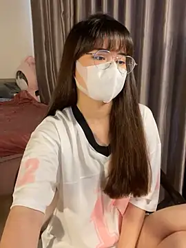Snapshot of Kyomi-ibaby chatting on February 2025 06:47:02 AM Kyomi-ibaby online show from February 2025 06:47:02 AM