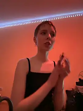 Snapshot of Crayzy_Luv chatting on February 2025 03:49:02 PM Crayzy Luv online show from February 2025 03:49:02 PM