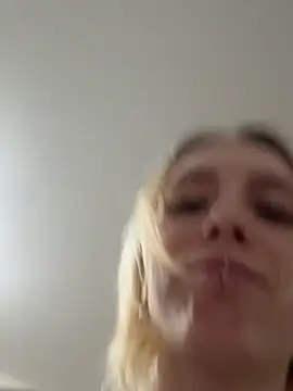 Snapshot of Crayzy_Luv chatting on February 2026 05:00:02 PM Crayzy Luv online show from February 2026 05:00:02 PM