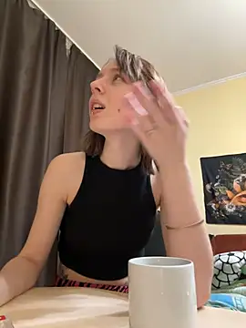 Snapshot of Crayzy_Luv chatting on February 2025 01:02:02 AM Crayzy Luv online show from February 2025 01:02:02 AM