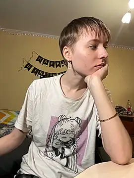 Snapshot of Crayzy_Luv chatting on February 2025 06:31:01 PM Crayzy Luv online show from February 2025 06:31:01 PM