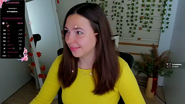 Snapshot of Lexy_flower chatting on October 2025 12:39:01 PM Lexy flower online show from October 2025 12:39:01 PM