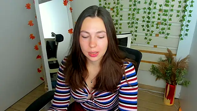 Snapshot of Lexy_flower chatting on October 2025 12:28:02 PM Lexy flower online show from October 2025 12:28:02 PM