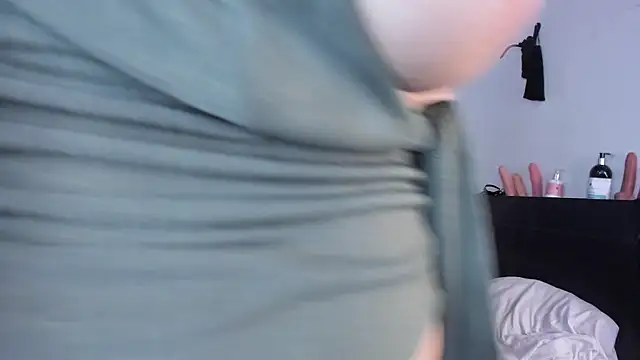 sharon strom online show from November 2025 04:33:02 AM