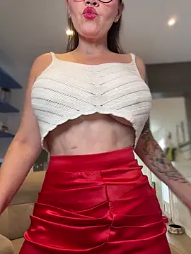 Snapshot of CarlaConnor80 chatting on November 2025 01:22:01 PM CarlaConnor80 online show from November 2025 01:22:01 PM