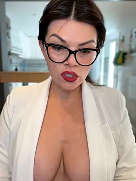 Snapshot of CarlaConnor80 chatting on November 2025 11:48:01 AM CarlaConnor80 online show from November 2025 11:48:01 AM