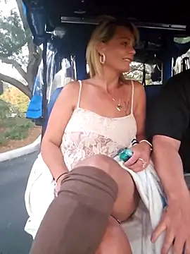 Snapshot of Dixiefaye_Pika chatting on November 2025 10:36:02 PM Dixiefaye Pika online show from November 2025 10:36:02 PM