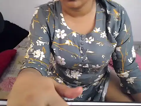 Snapshot of Trezza chatting on July 2026 08:49:02 PM Trezza online show from July 2026 08:49:02 PM