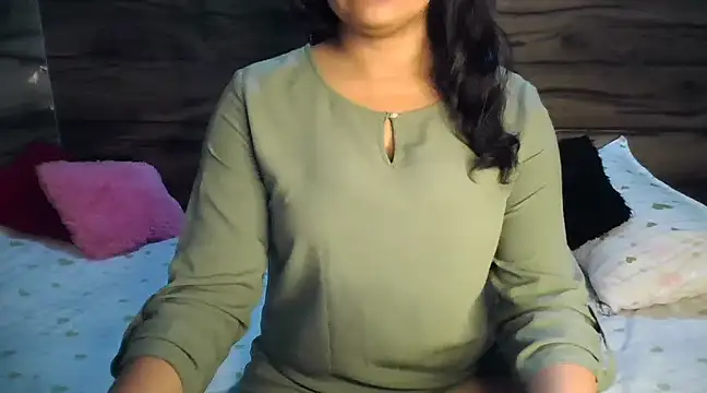 Trezza online show from March 2025 06:26:02 PM