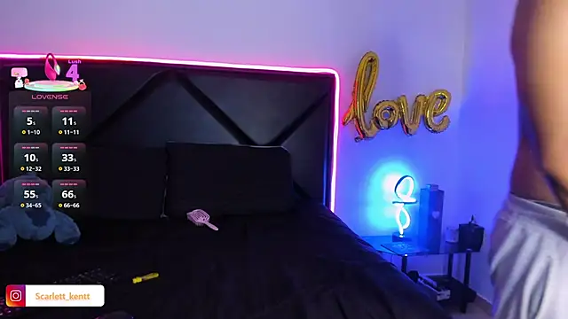 ScarlettAndClark online show from February 2026 04:23:02 AM