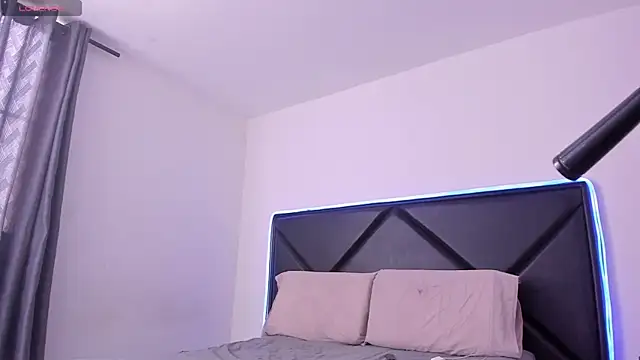 ScarlettAndClark online show from October 2025 03:52:01 PM