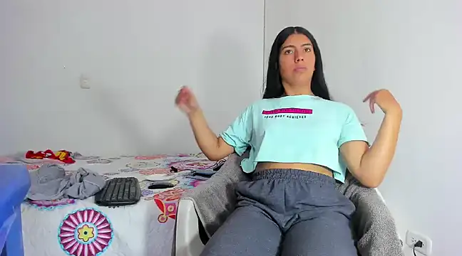 skinnyanai2 online show from February 2025 05:54:02 PM
