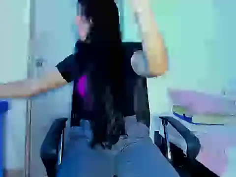 skinnyanai2 online show from October 2025 05:56:02 PM