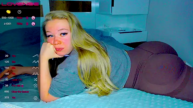 kitti kaattt online show from November 2025 03:32:01 AM